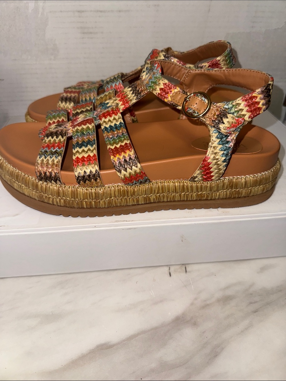 Crown Vintage Multicolor Woven Strappy Sandals with Tan Footbed - Picture 4 of 11
